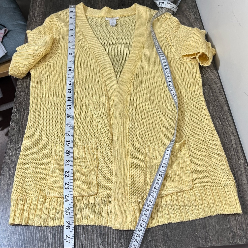 Chico’s Loose Knit Yellow Short Sleeve Cardigan, Size 1 - Picture 10 of 11